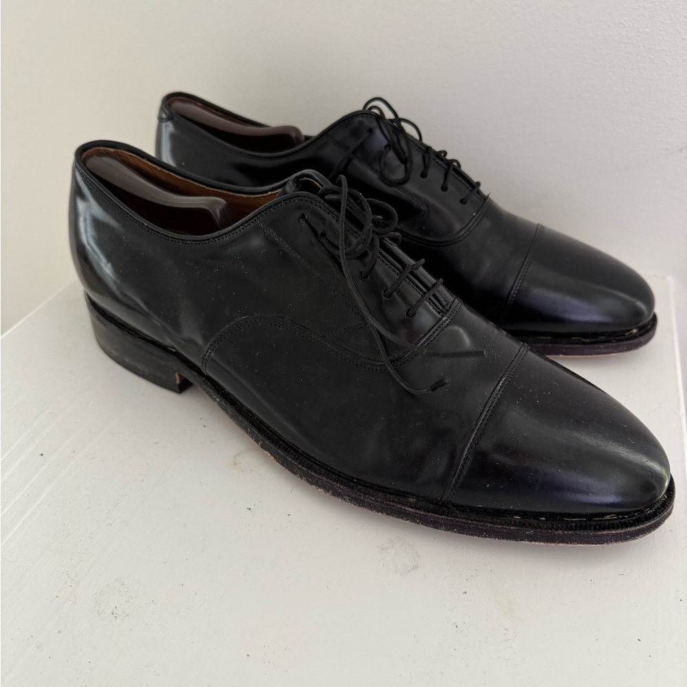 Johnston & Murphy Black Leather Oxfords